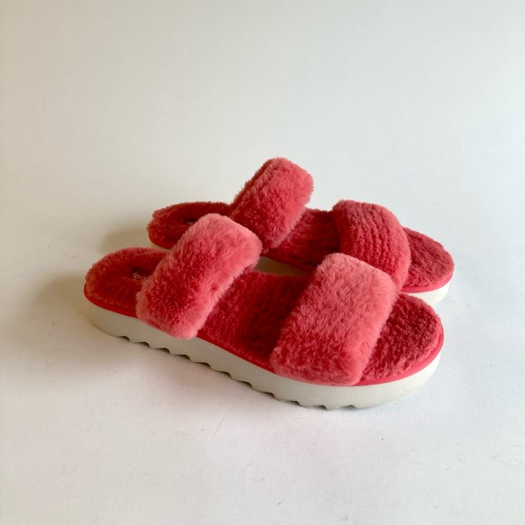 New Koolaburra by UGG Pink Coral Faux Fur Rubber Outsole Sandals size 11 - Picture 1 of 13